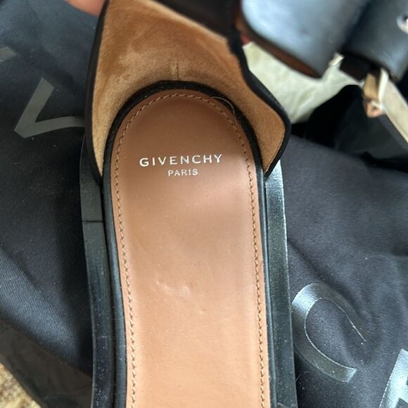 Authentic Givenchy Elegant Sandals - Picture 9 of 12